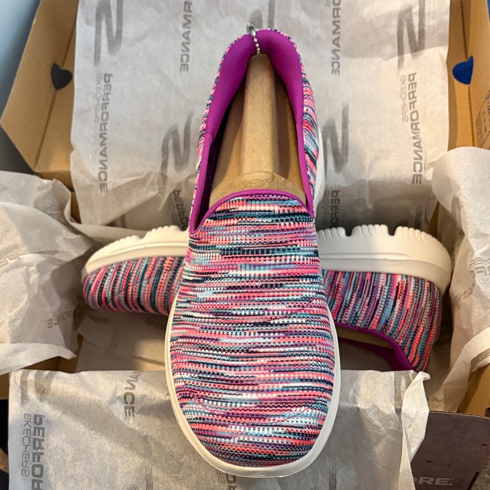 Sketchers. Women's Pink and Blue Slip-On Sneakers